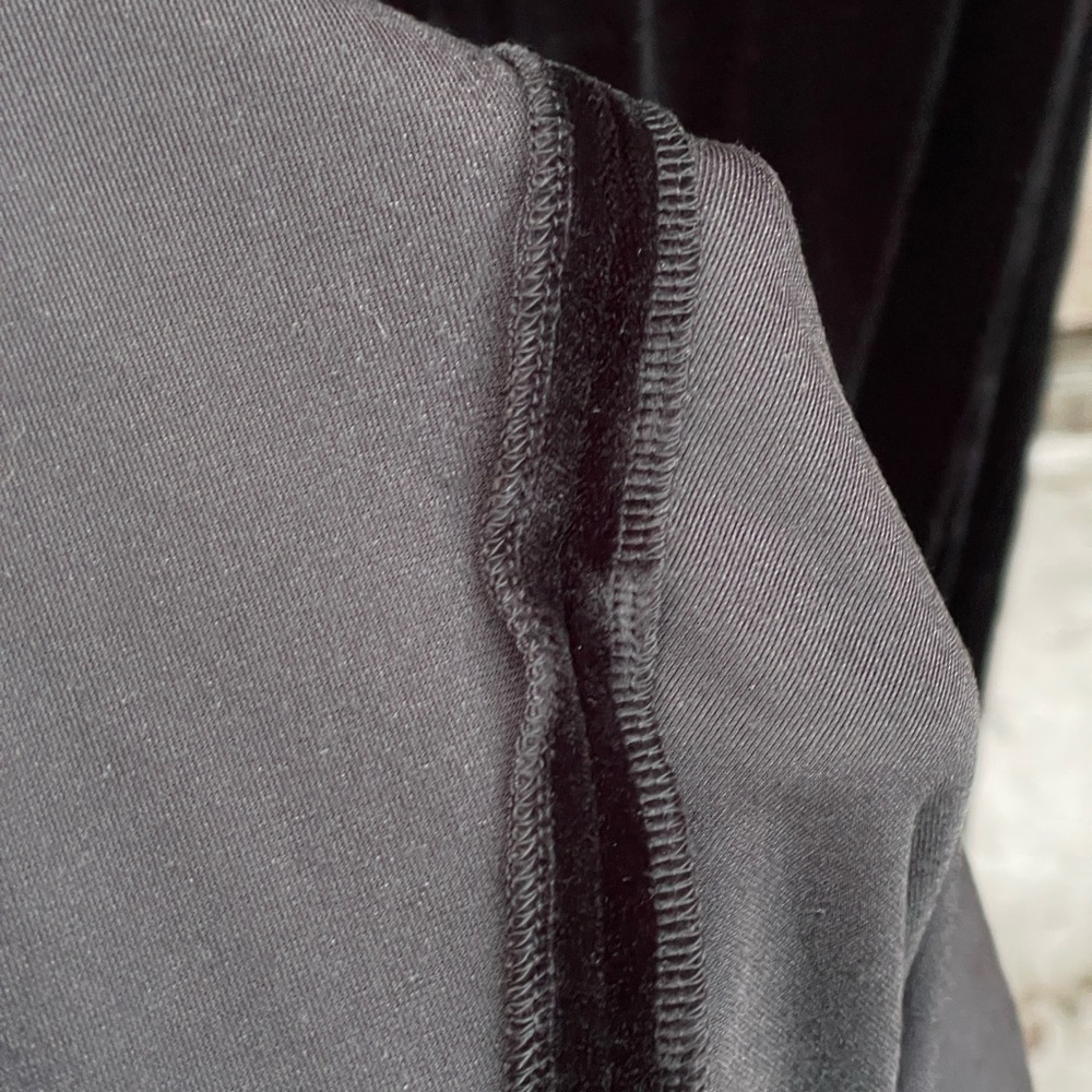 Alex Perry Black Long Sleeve Velvet Evening Gown - Picture 6 of 12